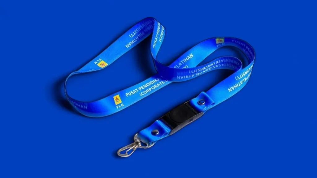 lanyard custom logo pln backgroun bitu